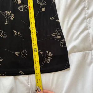Vintage 90s Black Tan Floral Midi Skirt Medium Indie Sleeze Gothic Grunge Witchy thumbnail 3