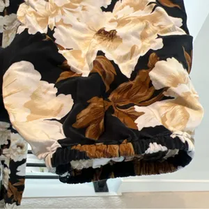 Old Navy Black and White Floral Long Sleeve Dress thumbnail 11
