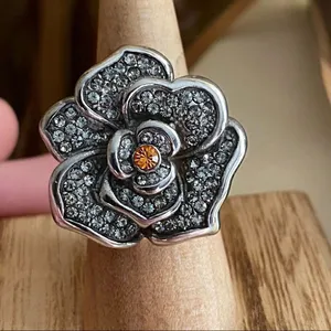 TK316 Stainless Steel Topaz Rhinestone Flower Ring Size 6 thumbnail 3