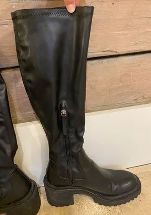 ZARA Knee-High Black Boots Leather thumbnail 3