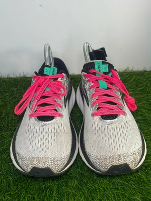 Brooks Ghost 11 Women’s Running Shoes Gray Black Pink Size 7.5 B Medium thumbnail 2