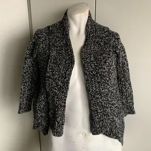 size 6 black/white knit shrug cardigan thumbnail 1