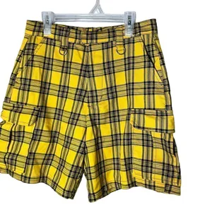 Hot Topic Yellow Plaid Cargo Bermuda Shorts‎ thumbnail 4