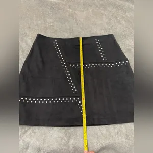 🌮NWOT EXPRESS Faux Suede Mini Skirt, Size 10 thumbnail 3