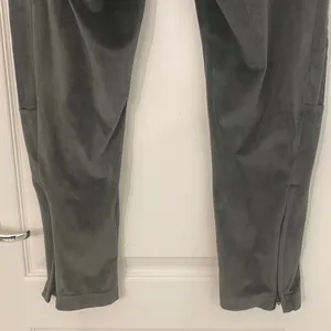 adidas‎ Tiro Cut 3-Stripes Corduroy Velour Track Pants Gray L thumbnail 8