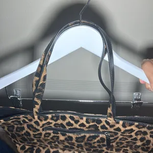 Chico’s Cheetah Tote thumbnail 4