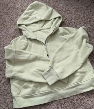Lululemon Pullover thumbnail 1