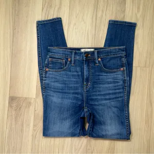 Madewell 10" High-Rise Skinny Jeans in Danny Wash: TENCEL™ Denim Edition thumbnail 6