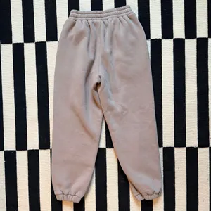 COMFRT Signature Sweatpants in Bark Size M thumbnail 4