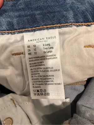 American Eagle High Rise Skinny Kick Jeans thumbnail 4