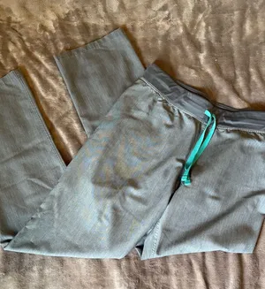 Figs Technical Collection Livingston Basic Scrub Pants Size Medium Tall Gray thumbnail 1