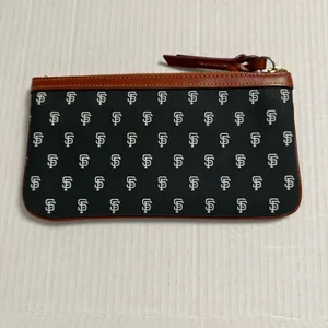 Dooney & Bourne MLB San Francisco Giants Baseball Large‎ Wallet Clutch 9.5” x 5” thumbnail 3