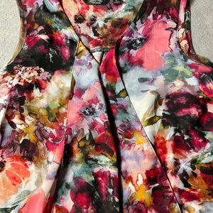 Simply Vera Vera Wang Sleeveless Floral Blouse Women’s Medium Career Top thumbnail 10