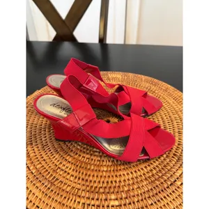 Dexflex by Dexter‎ Women Red Patent Wedge Sandals Elastic Cross Strap Slingback thumbnail 2