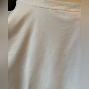 Old Navy Sweatshirt with Livey Free Graphic thumbnail 6