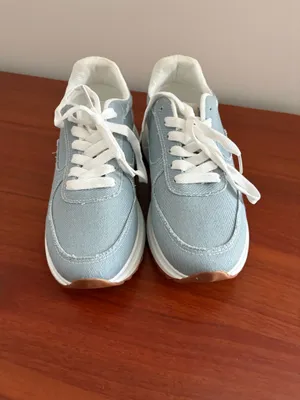 Tennis shoes Blue Size 7 thumbnail 2