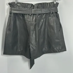 Easel Los Angeles Gray Black Faux Leather Paperbag Waist Shorts Tie Belt Large‎ thumbnail 2