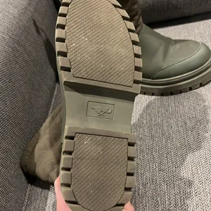 Olive Green Women's Boots Size 8.5 thumbnail 2