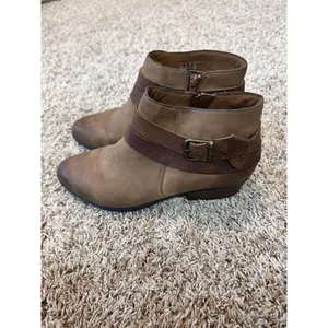 Clarks Collection Ankle Boots Booties Shoes Size 8 Brown‎ Buckle thumbnail 3