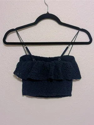 Hollister Eyelet Ruffle Adjustable Spaghetti Strap Crop Tank Top Navy Blue XS thumbnail 3