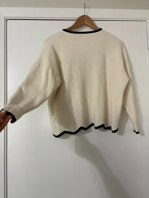 Flowy Ivory Sweater Top White Size M thumbnail 2