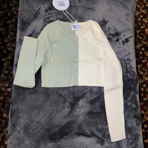 Princess Polly Mateo Top in Green Size 0 New with tag thumbnail 14