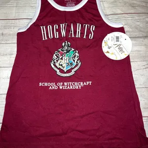 Hogwarts shirt thumbnail 2
