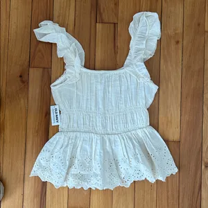 NWT Old Navy Cream Eyelet Top thumbnail 2