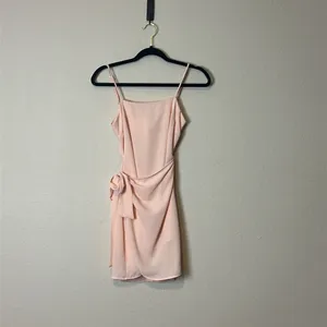 Lucy‎ in the Sky Double Tie Wrap Dress in Blush Size Small thumbnail 3