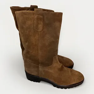 New Coach and Four Brown Suede Mid Calf Lug Sole Boots Made in‎ Italy Womens 9M thumbnail 4