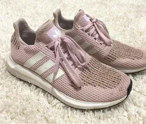 Adidas Sneakers thumbnail 1