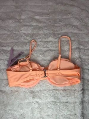 Target NWT Peach Underwire Bikini Top- Women Swim thumbnail 5