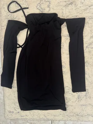 Elegant One-Shoulder Black Bodycon Dress thumbnail 1