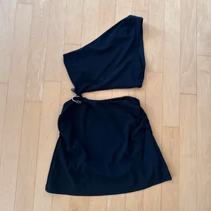 Princess Polly Hardward one shoulder black cut out mini dress with buckle detail thumbnail 2