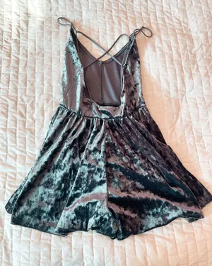 LA Hearts Pacsun Velvet Strappy Romper Size XS thumbnail 3