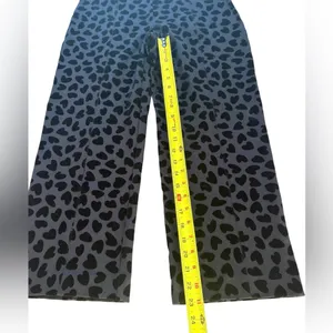 Ann Taylor Black Velvet Heart Pants Wide Leg High Rise Cropped Womens 4 NEW thumbnail 9