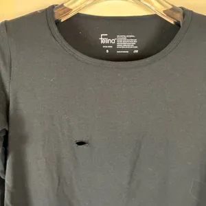 Felina Black Side Shirred Maternity Tee Small thumbnail 2