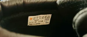 Black Timberland Newman CHUKKA boots thumbnail 3