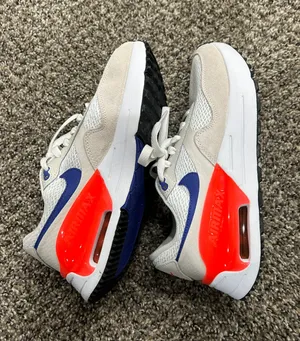 Nike Air Shoes thumbnail 1
