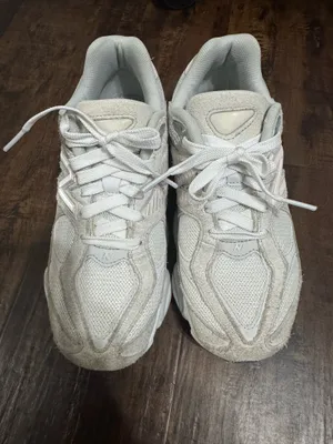 New Balance 9060 thumbnail 2