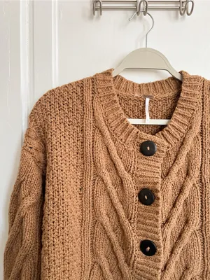 Free People • Bonfire Cable Knit Cardi cropped cardigan sweater chunky brown thumbnail 5