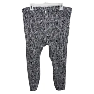 Athleta Ultimate Stash High Rise Textured 7/8 Leggings 2X Pockets thumbnail 2