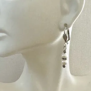 Silver tone pearl vintage drop earrings thumbnail 5