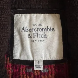 Abercrombie & Fitch Brown and Red Knit Sweater Vest Size Small thumbnail 4