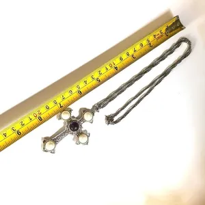Sarah Coventry crusader cross pendant necklace thumbnail 8