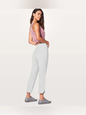 Lululemon Every Moment Pant 26" Size 8 thumbnail 4