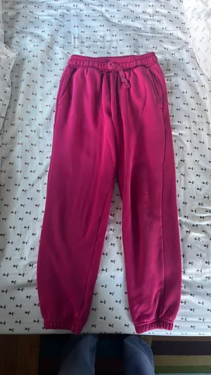 Fabletics Sweatpants thumbnail 1