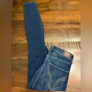 Hollister High Rise Super Skinny Jeans thumbnail 2