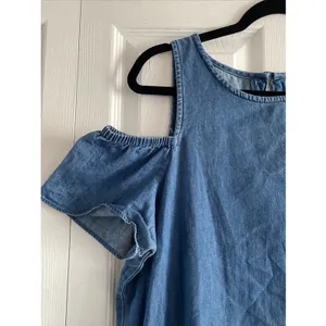 Joe's Jeans Collection Cold Shoulder Denim Shift Dress Womens Size S Blue Cotton thumbnail 2