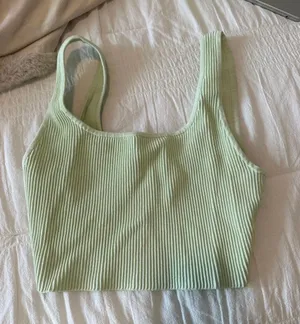 Aritzia Crop Top Babaton thumbnail 1